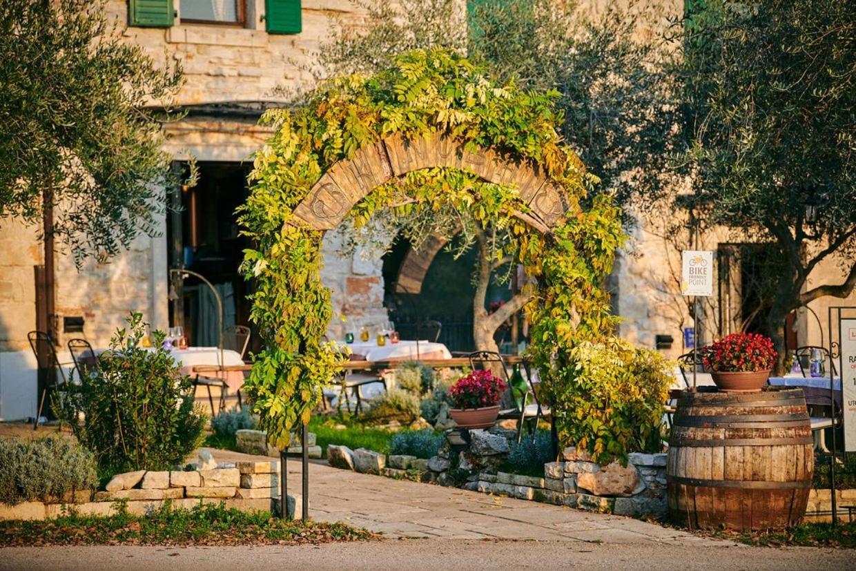 Casa Romantica La Parenzana Buje Kültér fotó